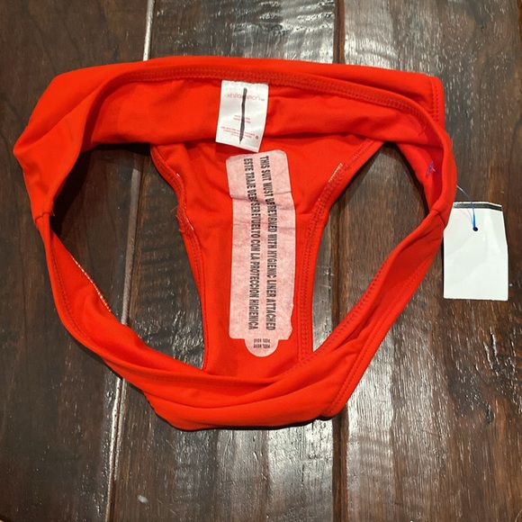 Red bikini bottoms - Picture 4 of 4